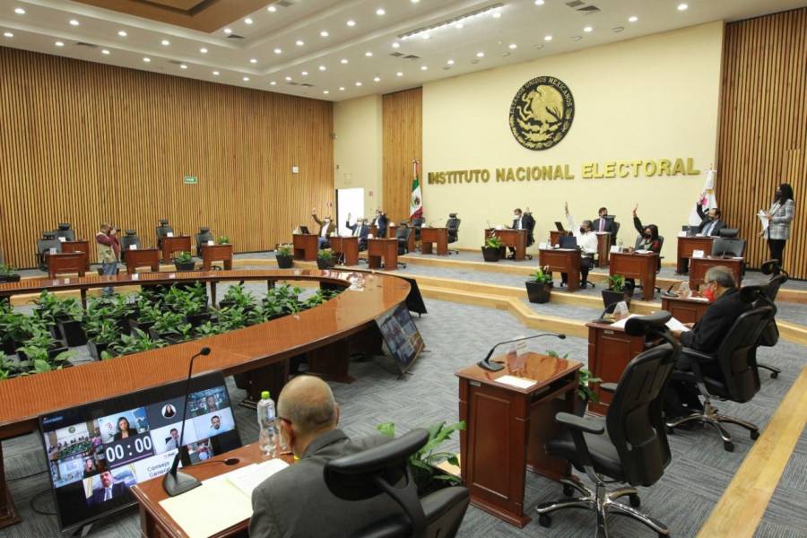 INE propone cambiar fecha de revocación de mandato