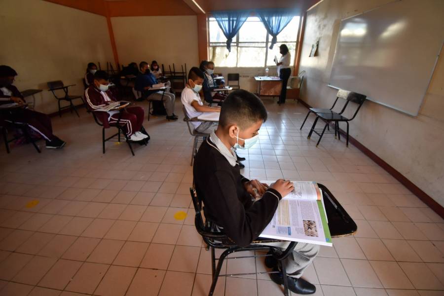 En la CDMX, el 85% de los alumnos de educación básica están en clases presenciales