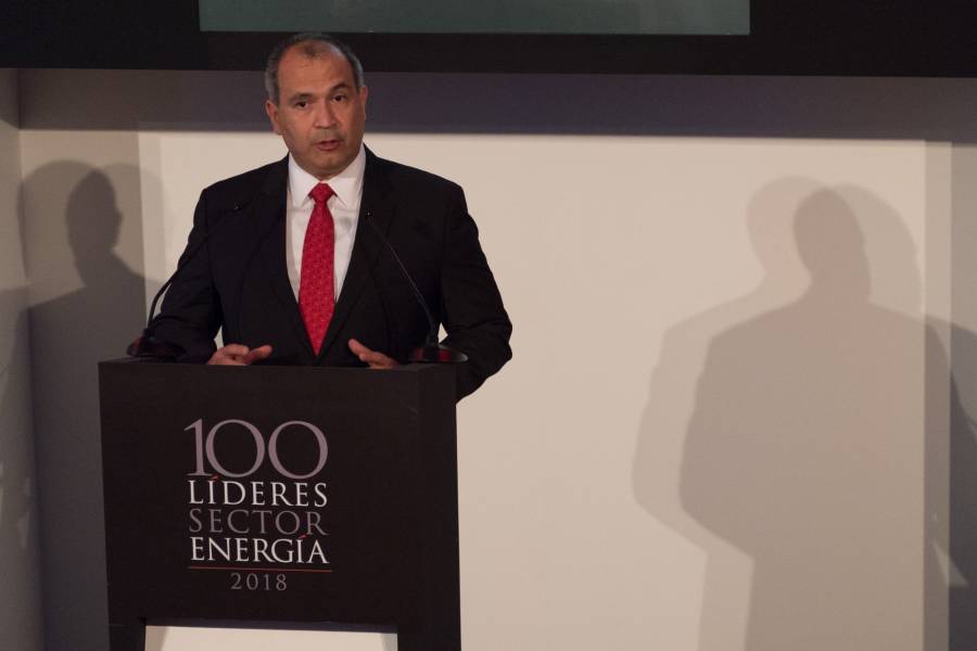 Emite Interpol ficha roja contra Carlos Treviño, exdirector de Pemex