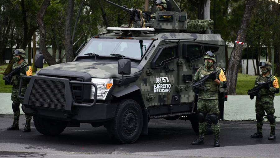 Mueren cinco elementos de Sedena tras volcadura en Durango