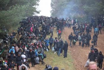 Bielorrusia trabaja para repatriar migrantes; la UE prepara sanciones