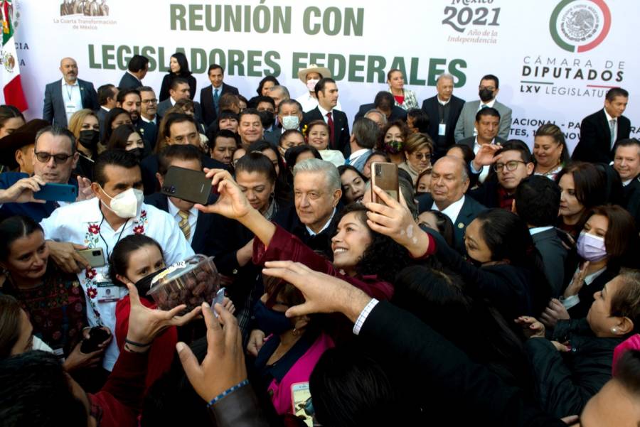 Diputados aliados a AMLO se comprometen a concretar reforma eléctrica y entrega de GN a Sedena
