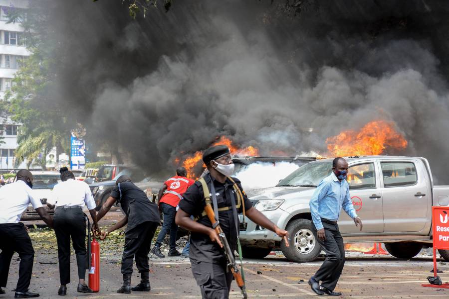 Tres muertos en doble atentado suicida en Uganda, reivindicado por el EI