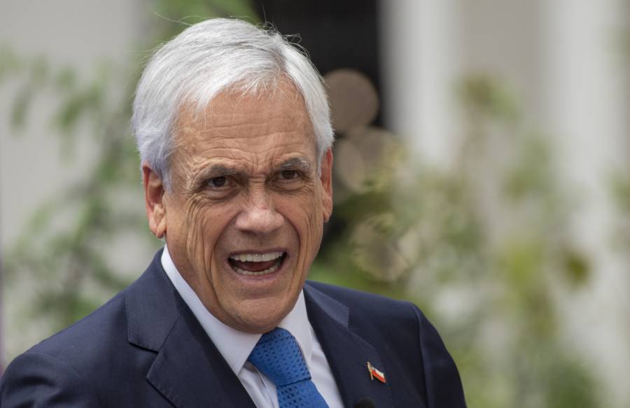 Senado de Chile rechaza destituir a Piñera por caso 