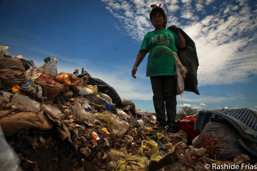 Senado aprueba ley que regulariza pepenadores y obliga al reciclaje