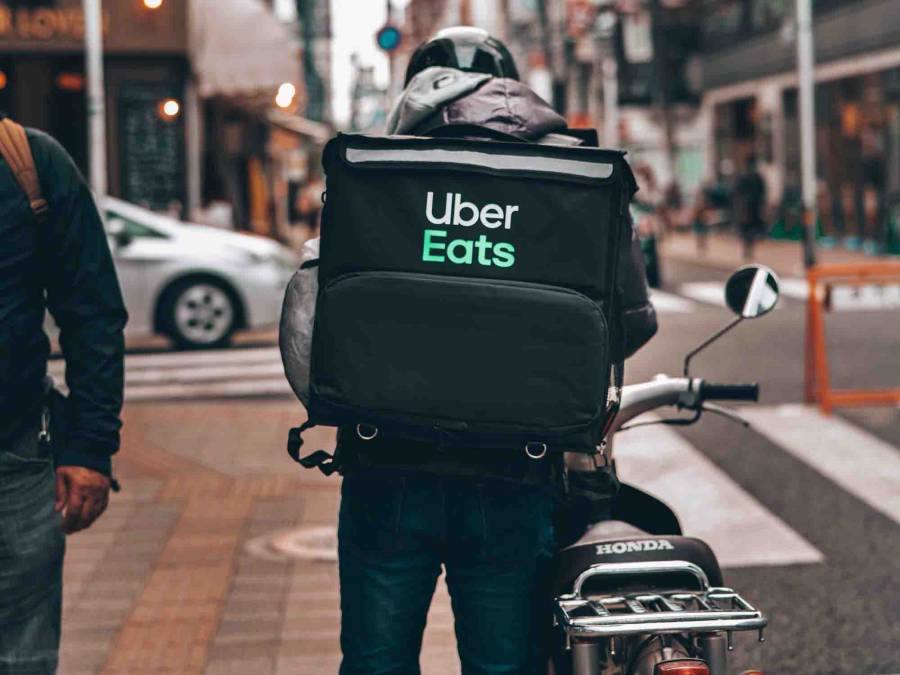 Uber Eats repartirá pedidos de marihuana en Canadá