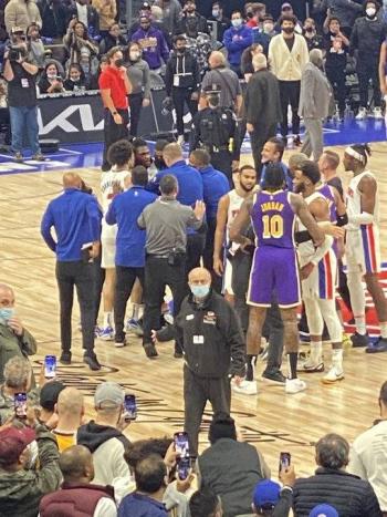 NBA: Por primera vez suspenden a LeBron James por un juego, tras trifulca