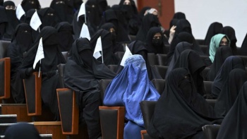 Talibanes “recomiendan” no exhibir pel&iacute;culas donde act&uacute;en mujeres o “inmorales”