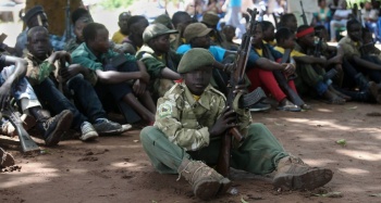 Unicef alerta de que &Aacute;frica central y occidental es la regi&oacute;n con m&aacute;s ni&ntilde;os soldados