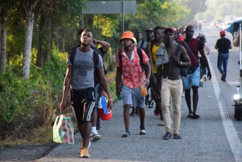 Migrantes centroamericanos gastan 2 mil 200 mdd al a&ntilde;o en trayecto a EEUU