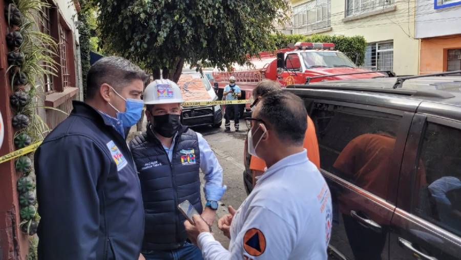 Reportan explosión por fuga de gas en Miguel Hidalgo