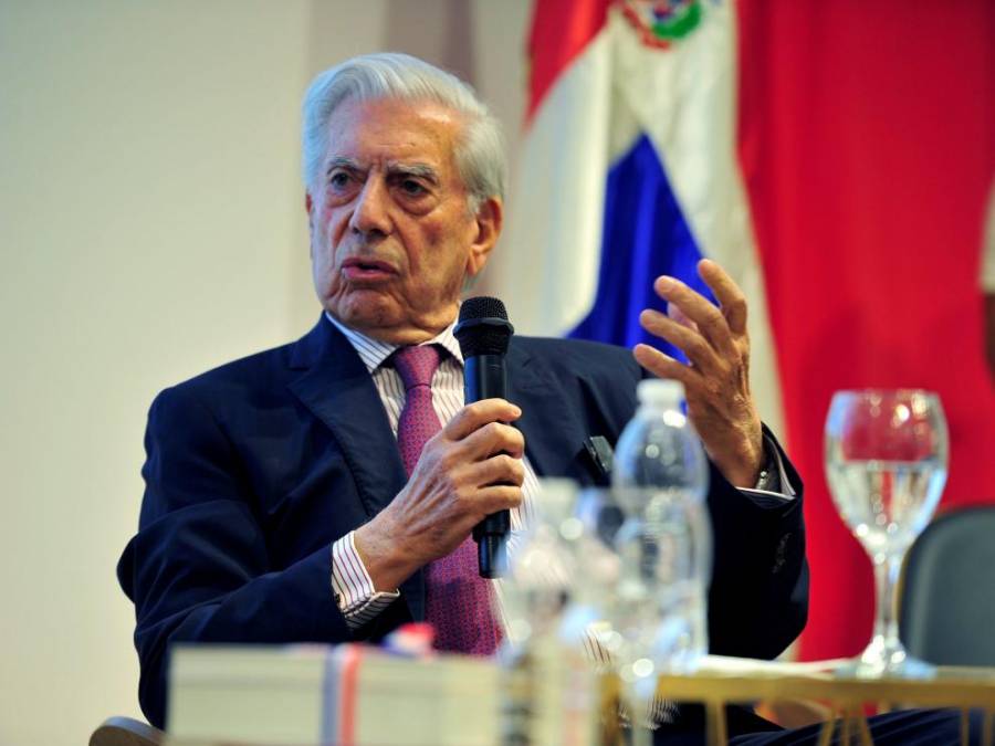 Mario Vargas Llosa fue nombrado miembro de la Academia Francesa