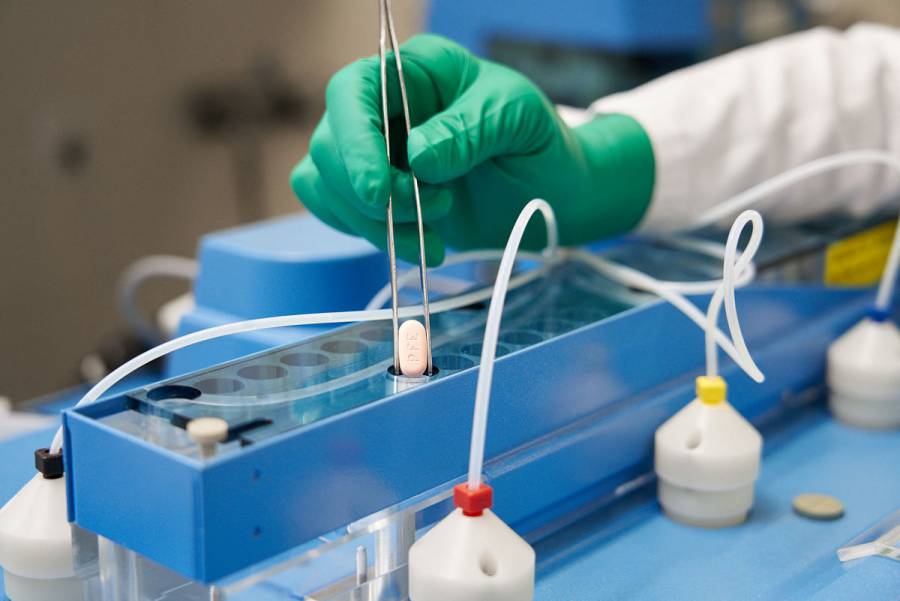 Pfizer tendrá datos sobre eficacia de vacuna frente a nueva variante 