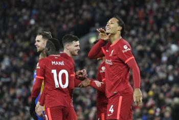 Liverpool golea al Southampton y Arsenal se relanza a costa del Newcastle