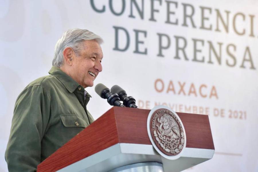 Sin elementos para preocuparse por variante ómicron: AMLO