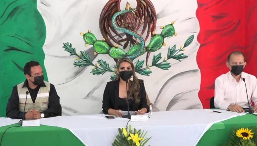 Evelyn Salgado modifica bandera mexicana con 