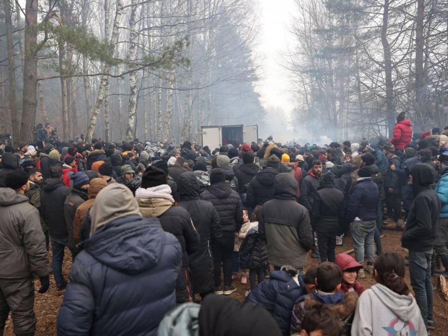La UE propone suspender ciertas reglas de asilo en países fronterizos con Bielorrusia