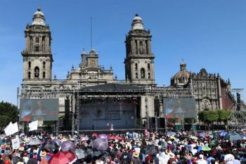 Alistan AMLOFest en el Zócalo; habrá mariachis, jaraneros y rumba