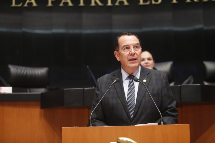Senador acusa que tabacaleras interfieren en trabajo legislativo