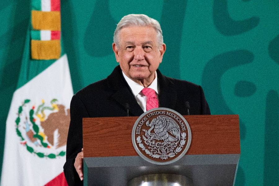 AMLO señala que su gobierno no espía, pero sí hace inteligencia