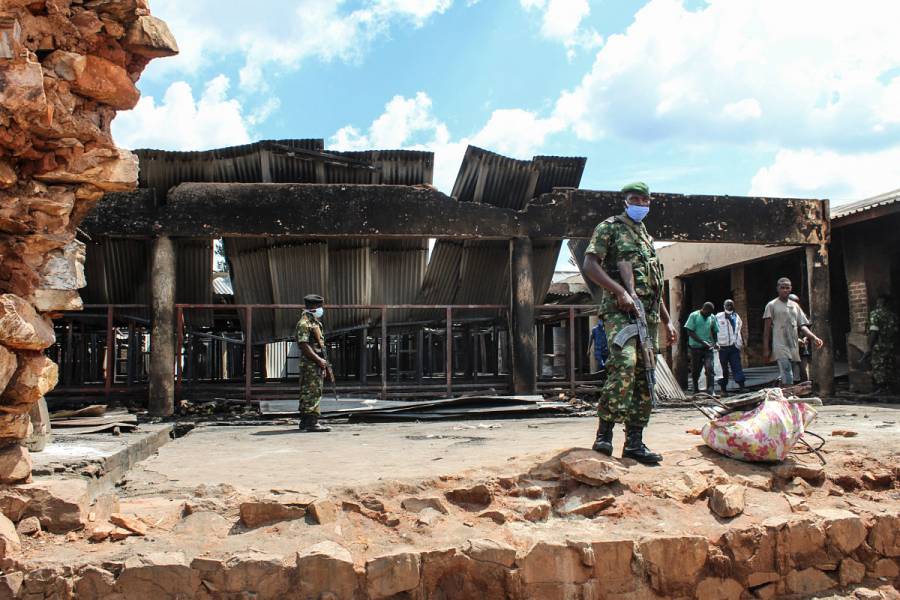 Incendio en prisión de Burundi deja al menos 38 muertos