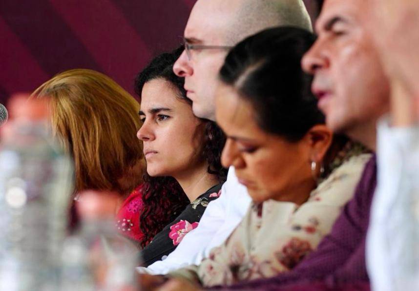 Luisa Alcalde explica la situación laboral en Nayarit