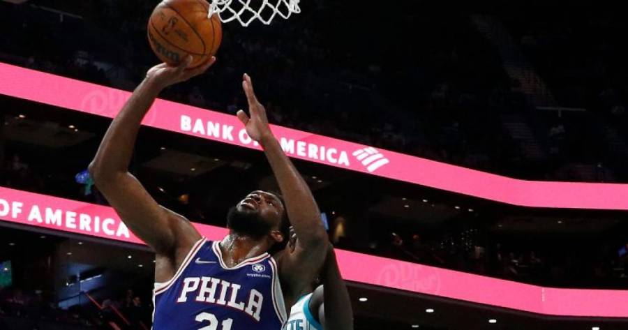 Actuación de Embiid le da reñido triunfo a los Sixers en la NBA