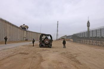 Israel construye valla en la frontera con Gaza
