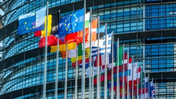 UE busca obtener poderes para responder a presiones comerciales