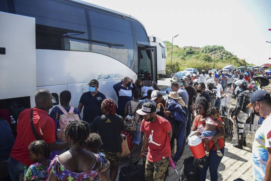 INM llama a denunciar “actos indebidos” tras supuestos cobros a migrantes