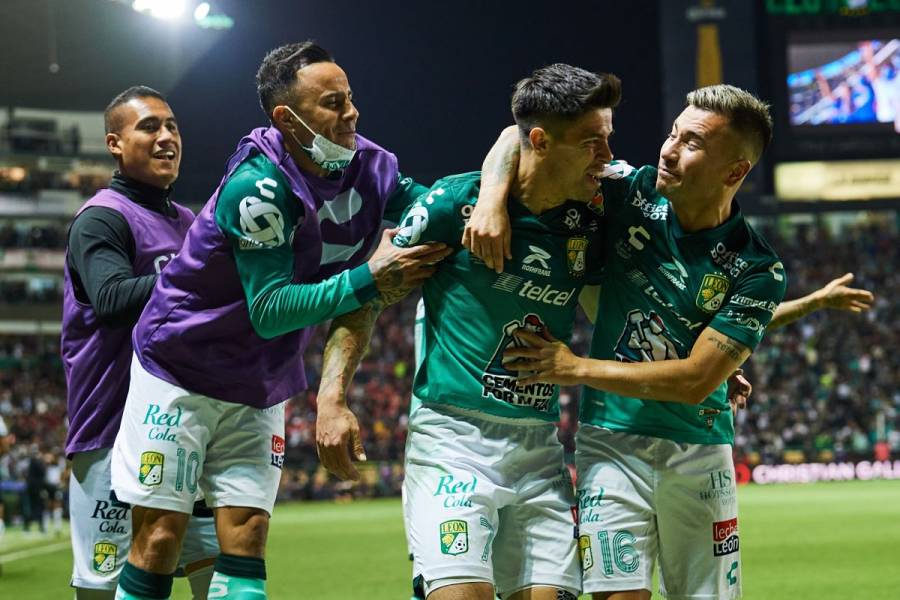 León remonta y vence al Atlas; se encamina hacia su noveno título