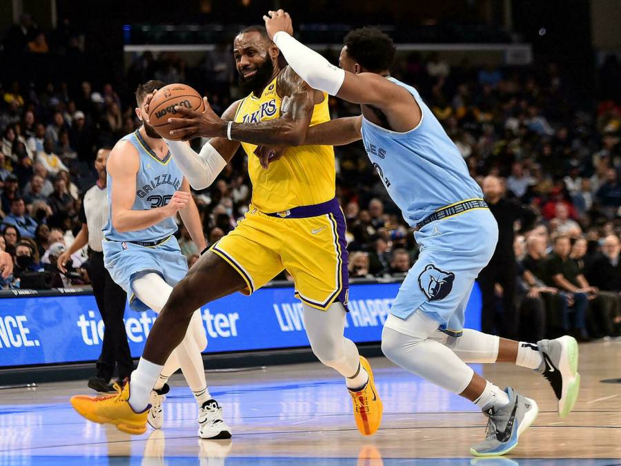 Los Lakers reabren todas las dudas con rotunda derrota ante Grizzlies