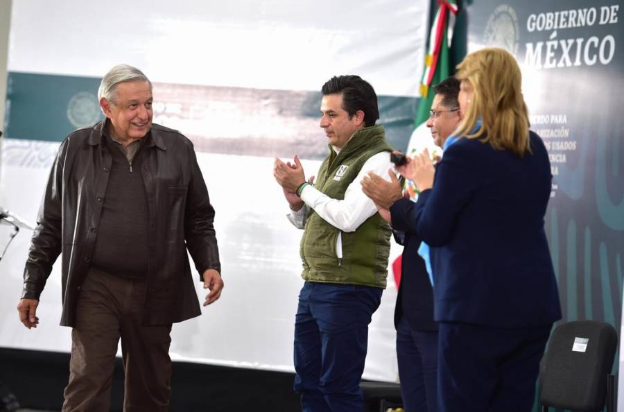 AMLO promete concluir hospital de especialidades de Chihuahua