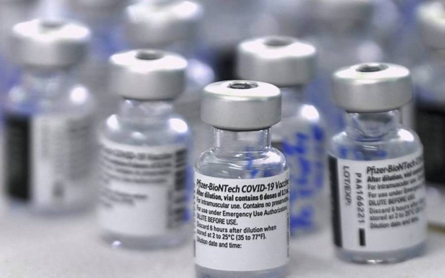 Vacuna de Pfizer reduce un 70% hospitalización por Ómicron: estudio