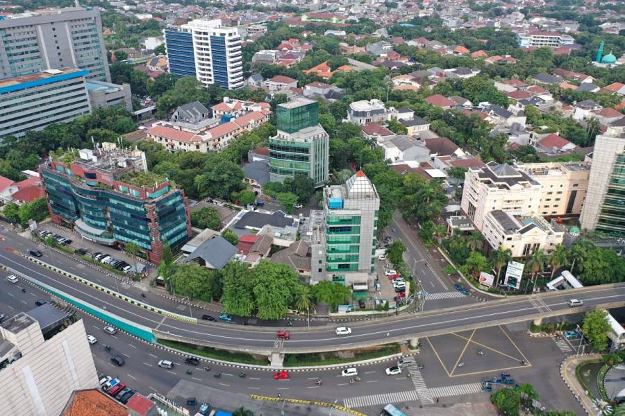 Pánico pero daños limitados por terremoto de magnitud 7.3 en Indonesia