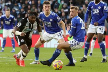 La Premier League levanta prohibici&oacute;n de patrocinio de clubes por sus propietarios