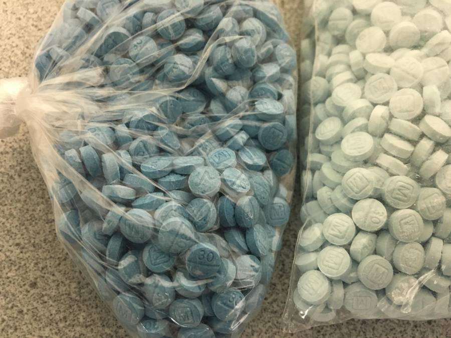 DEA: Cárteles mexicanos trafican fentalino por redes sociales