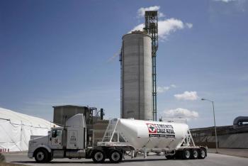 Cruz Azul dejar&iacute;a de producir 7 mil toneladas de cemento por acosos a sus instalaciones