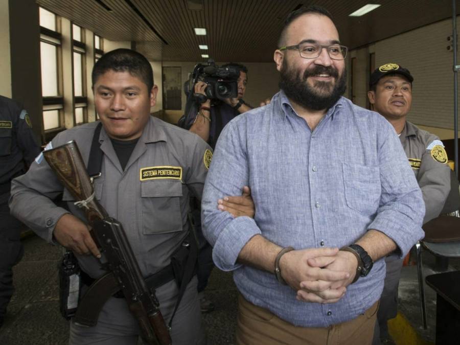 El 23 de Diciembre se decidirá si procede el amparo contra orden de aprehensión contra Javier Duarte
