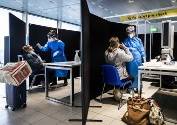 Variante &oacute;micron de Covid-19 es detectada en Ir&aacute;n