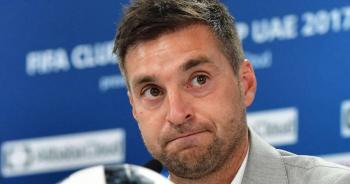 Nuevo DT de Uruguay, Diego Alonso, tiene Covid y se demora su regreso al pa&iacute;s