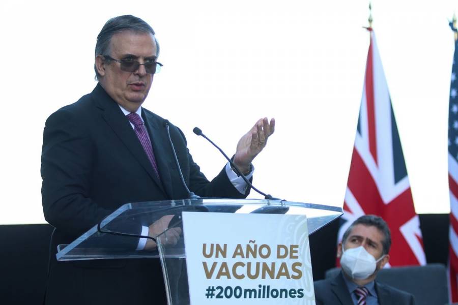 Marcelo Ebrard celebra adquisición de 200 millones de dosis contra Covid-19