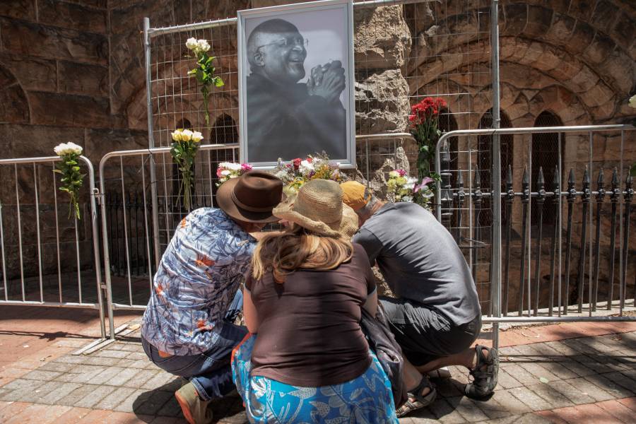 Realizar&aacute;n funeral del arzobispo Desmond Tutu el 1 de enero