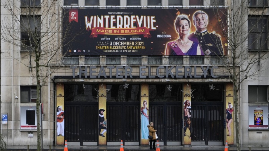 B&eacute;lgica da marcha atr&aacute;s al cierre de teatros y cines por covid