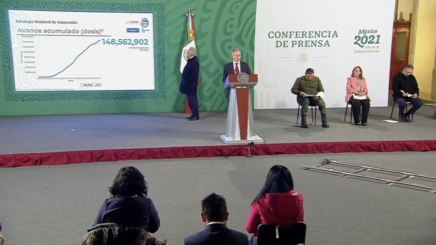 A inicios de 2022 se aplicará vacuna de refuerzo a magisterio
