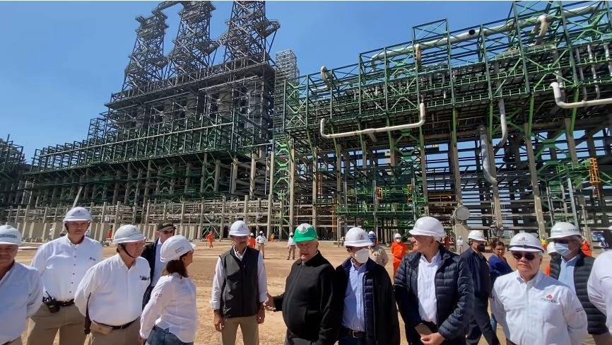 López Obrador: en enero se liquidará la compra de la refinería Deer Park