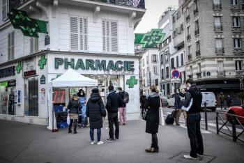 Francia registr&oacute; m&aacute;s de 200 mil contagios de Covid-19