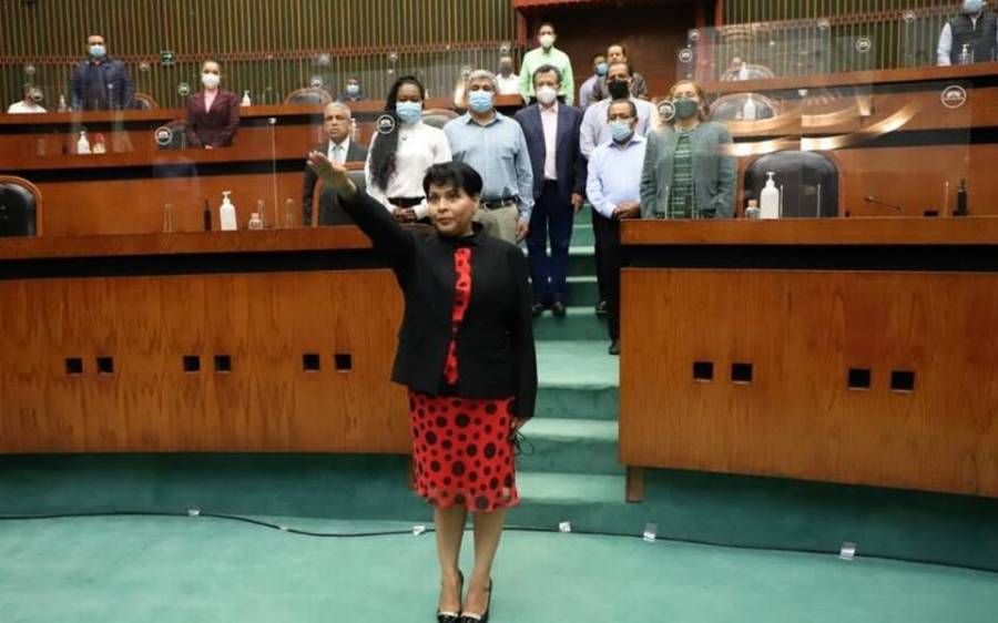 Sandra Luz Valdovinos Salmerón teniente coronel toma protesta como Fiscal en Guerrero