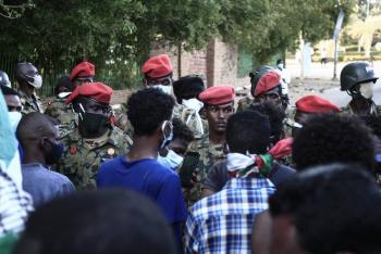 Tras manifestaciones contra militares en Sud&aacute;n, no sirve el internet ni telefon&iacute;a
