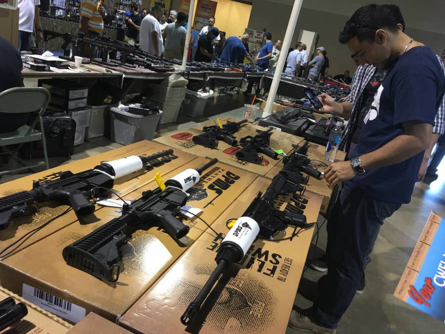 En Estados Unidos crece compra de armas y víctimas